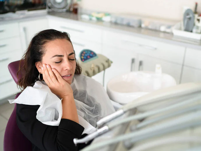 Emergency dentist in Waukesha, WI at Glo Dental Studio.
